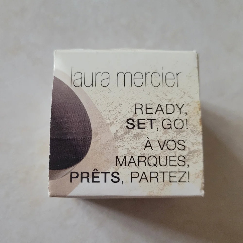 Laura Mercier Delux Mini Translucent Loose Setting Powder & Velour Puff New